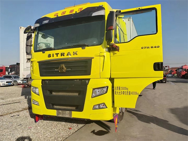 二手金標(biāo)汕德卡牽引