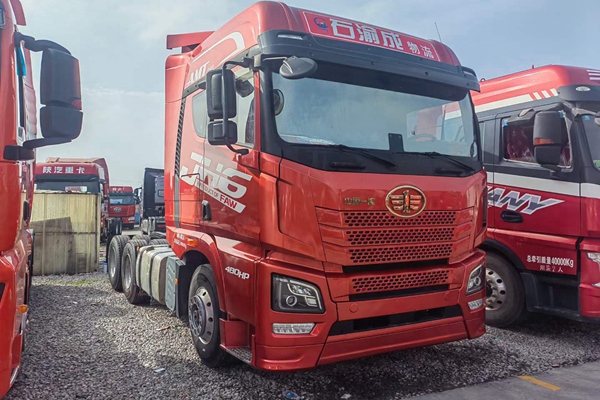 二手解放JH6 480馬力牽引車(chē)