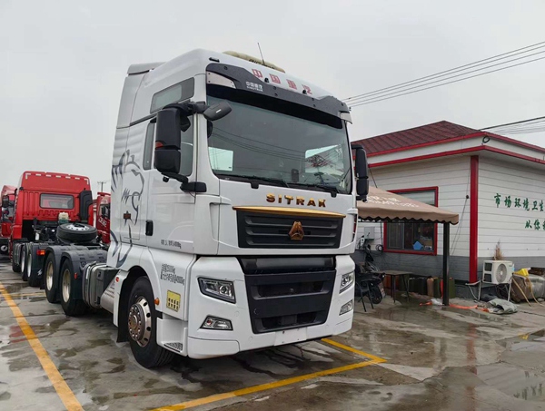 二手汕德卡牽引車市場(chǎng)