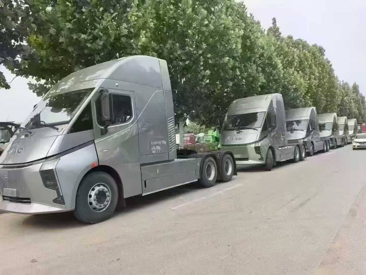 鐵騎玫瑰：梁山華通的巾幗之約